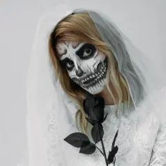 Horror Braut Make-up: Gruselige Looks Schritt für Schritt