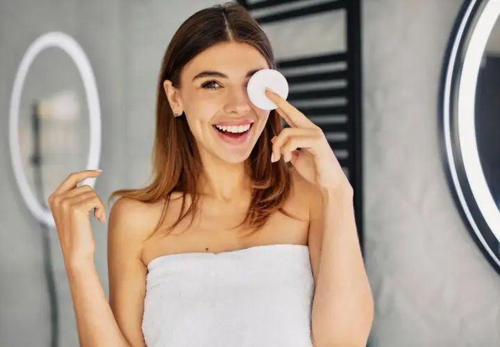 Der richtige Make-up-Entferner: Ihr Guide für reine Haut