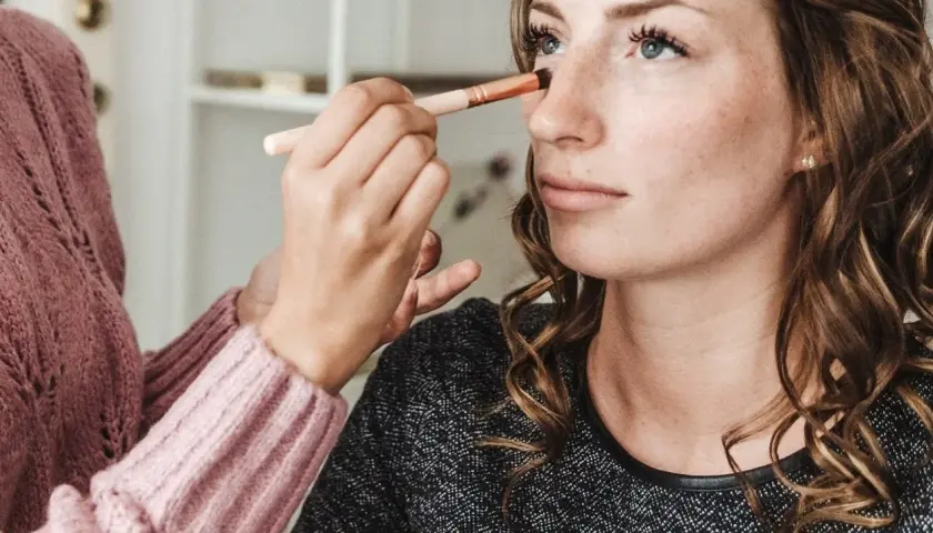 Make-up Coaching: Mehr Selbstvertrauen & makelloses Aussehen