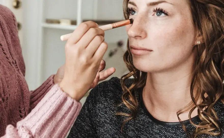 Make-up Coaching: Mehr Selbstvertrauen & makelloses Aussehen